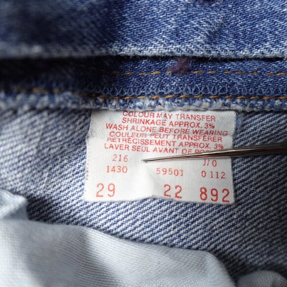 Vintage Levi's 501 Mom Jeans Women's 26x32 High Waist Tapered Leg 90s - Picture 4 of 14